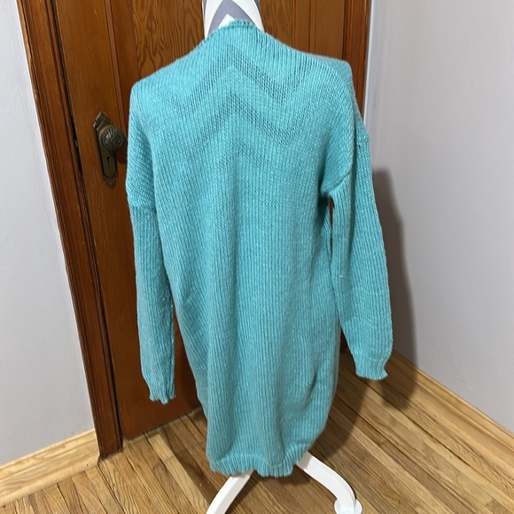 2/$10 No brand cardigan sweater from boutique size large. - Picture 2 of 5